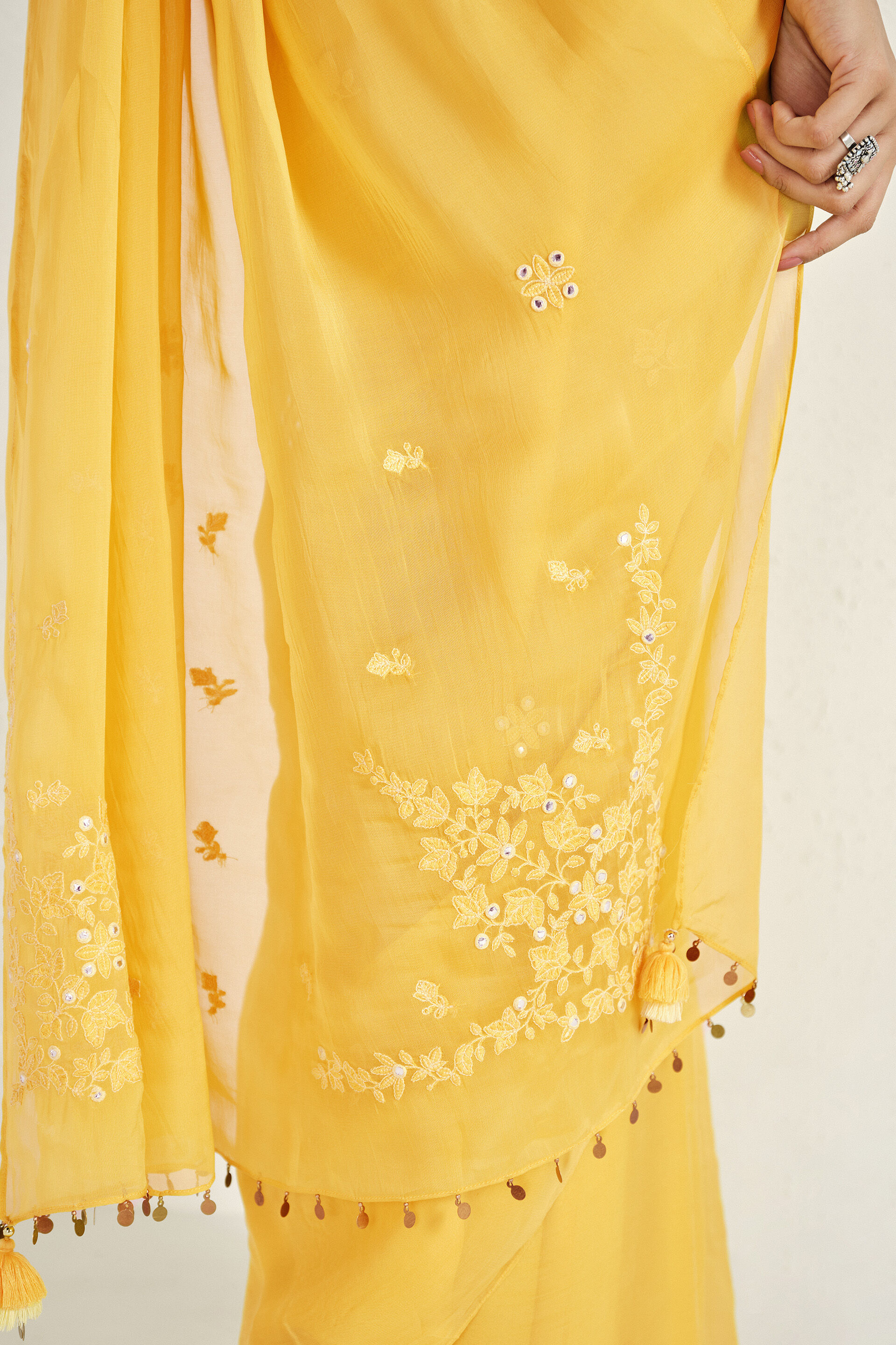 Lemon Glow Embroidered Saree, Yellow, image 3